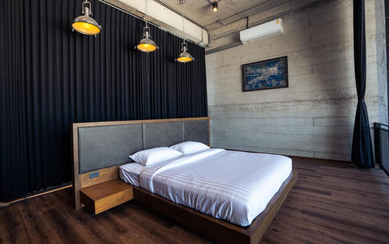 The Bloc @ Sea Hotel Thap Sakae Exterior photo